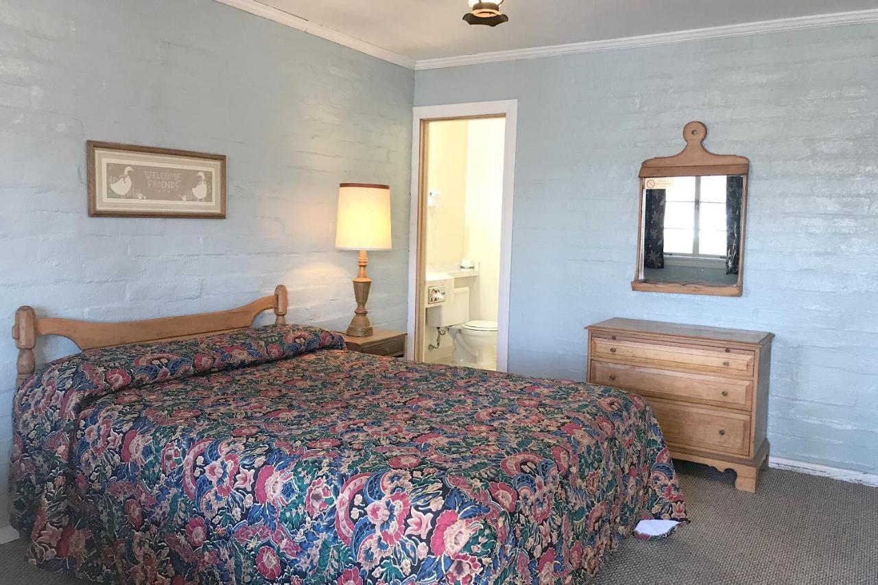 Hotel Lovelock Nv I-80 외부 사진